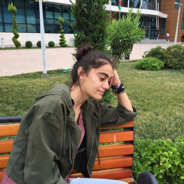 Aytac Kərəməli Keçən yay e s s e Aytac Kərəməli Keçən yay e s s e